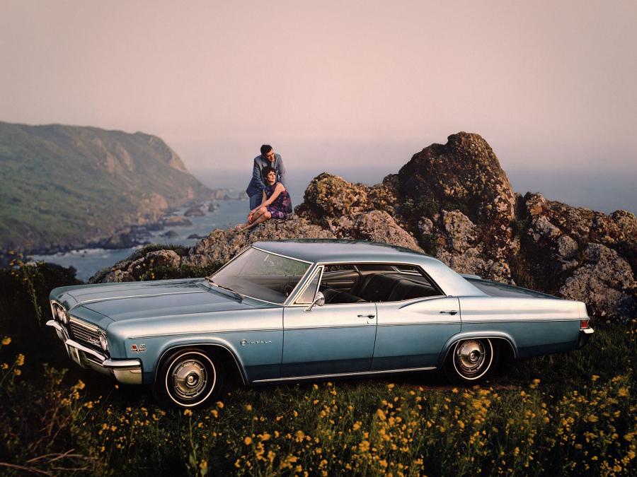  Chevrolet Impala Sport Sedan 1966 года  (фото 2 из 3)